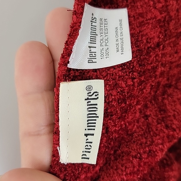 Pier 1 imports Chenille throw blanket red - Picture 6 of 8